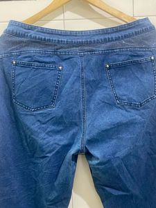 Blue Denim Jeans with Embellished Pockets