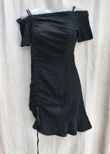 3267. Chic Black Off-Shoulder Ruched Dress