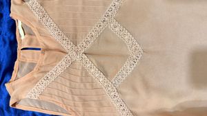 Dressberry Chic peach Lace Top