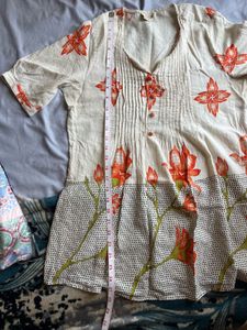 Stylish Cream Floral Print Short Kurta