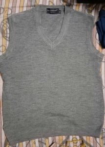 Men's Grey V-Neck Sleeveless Sweater
