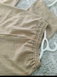 beige pant