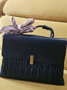 Sling bag