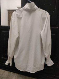 Elegant White Collared Shirt