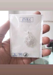 Pure Silver Elegant Snowflake Pendant