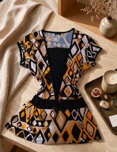 Stylish Geometric Print Top with Belt