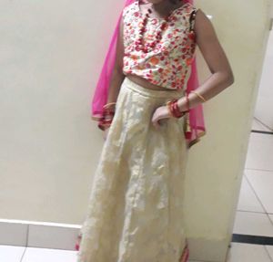 Set Of Lehanga Duppata And Blouse
