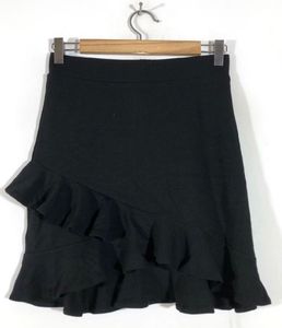 DATE PERFECT Black Ruffle Skirt