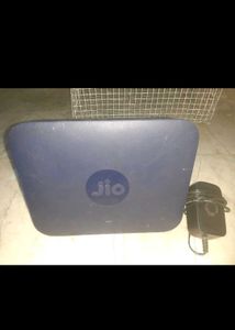 JioFi Router with Charger