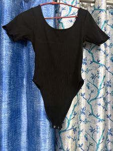 Ribbed Black Short Sleeve Bodysuit
