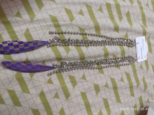 New Unused Dangling Chain Earrings