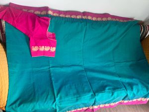 Elegant Teal &amp; Pink Saree with Gold Border