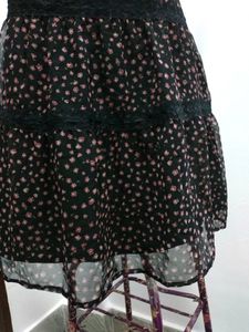 Floral Printed Mini Skirt