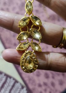 Kundan Jwellery Set - Necklace And Earrings