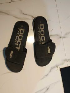 Doctor Extra Soft Black Slides