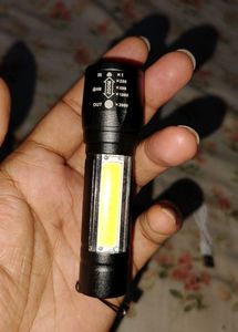 Rechargeable LED Flashlight