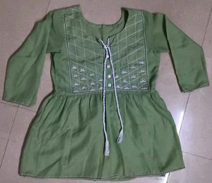 Green Embroidered Kurta