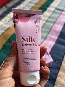 Vellasio Silk Korean Touch Moisturizer