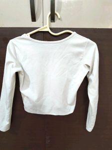 White Crop Top 🎀
