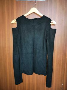 Black Cold Shoulder Long Sleeve Top