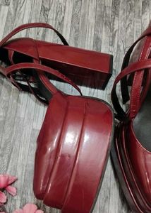 Stylish Burgundy Heels