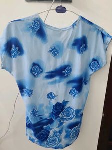 Blue Rose Print Casual T-Shirt