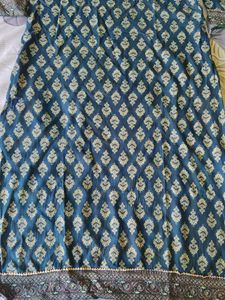 Elegant Teal &amp; Gold Embroidered Kurti
