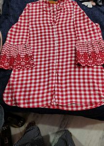 tops / shirt