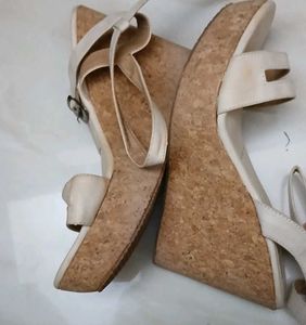 Women's Cream Strappy Block Heels - UK 40