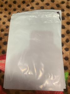 Courier Bag 7 Pieces &amp; 8 Labels