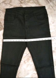 Jet Black Cotton Denim Jeans For Girls 👖
