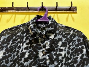 Mayra Animal Print Womens Shirt Size L