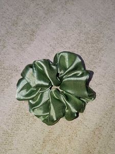 Set of 4 Satin Scrunchies