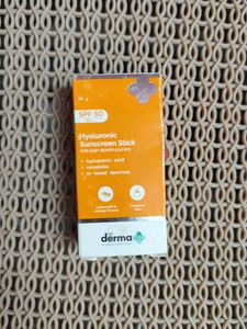 The Derma Co. Hyaluronic Sunscreen Stick SPF 60