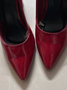 Chic Red Patent Block Heels