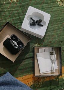 new Black Wireless Earbuds with Charging Case
