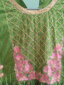 Green Embroidered Kurta with Pink Floral Print