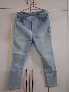 Light Wash Skinny Jeans