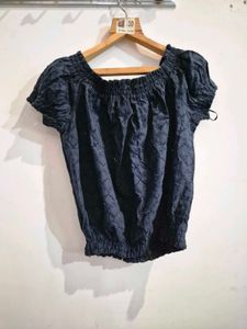 Off-Shoulde Crop Top🫶