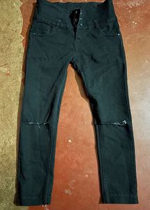 Women's Black Ripped Jeans