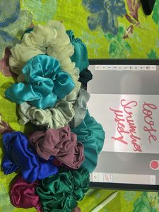 11 pcs used Assorted Satin Scrunchie Set