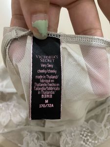 Lace Bra with Front Clasp