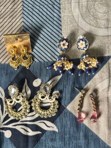 Set of 4 traditional Earrings