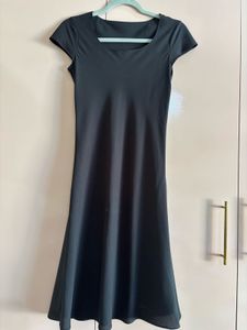 Classic Black Cap Sleeve Dress