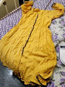 Vibrant Yellow Kurta with Black Lace Trim