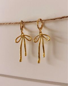 🎀Gold Bow Drop Earrings🎀