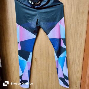 Shein—Geometric Print Leggings