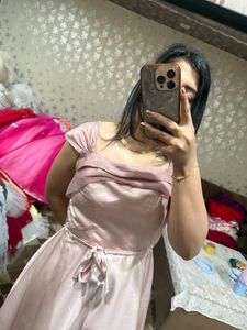 Elegant Pink Satin dress🩷🦋🎀