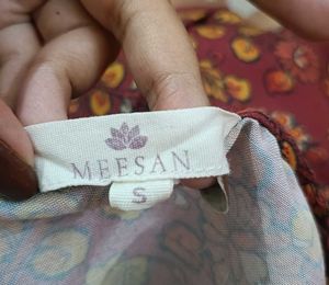 Set of 2 Printed Kurtas