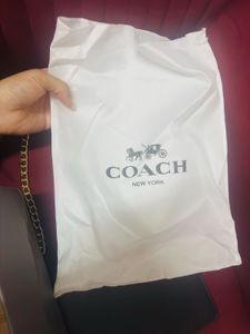 Coach Sling Bag 🖤